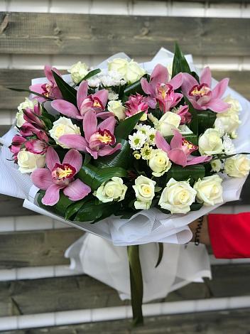 Букет цветов из: Розы и Хризантемы в Черноерковской