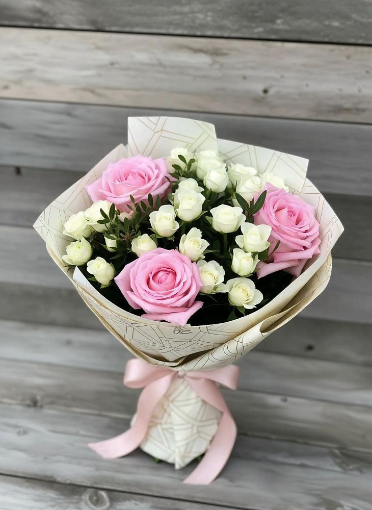 Букет цветов из: Розы в Черноерковской