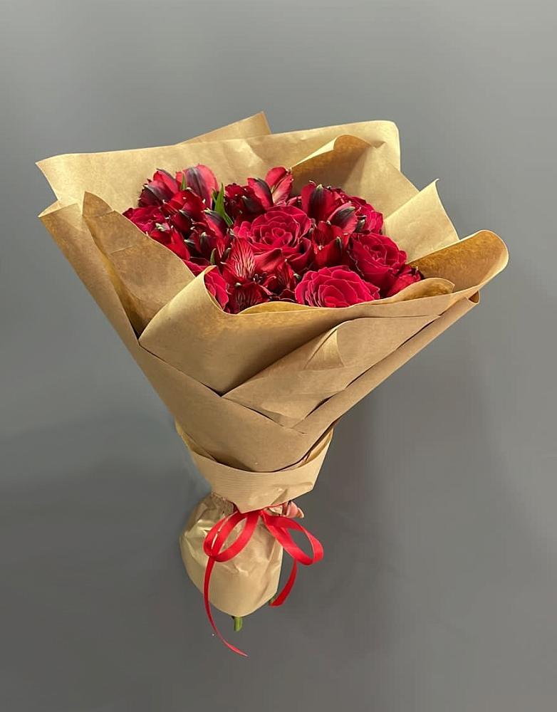 Букет цветов из: Альстромерии и Розы в Черноерковской