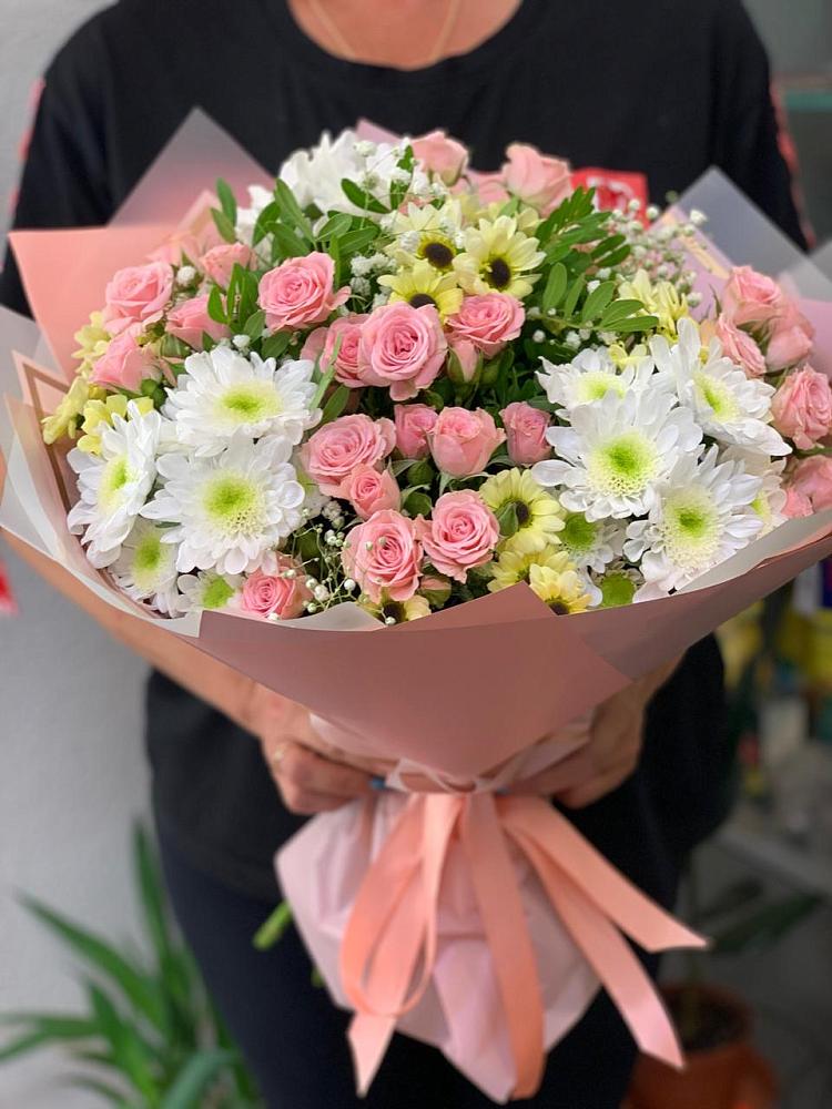 Букет цветов из: Розы и Хризантемы в Черноерковской