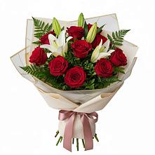 Букет цветов из:  Лилии и Розы в Черноерковской