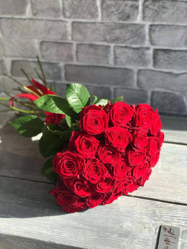 Букет Красные розы Фридом в Черноерковской
