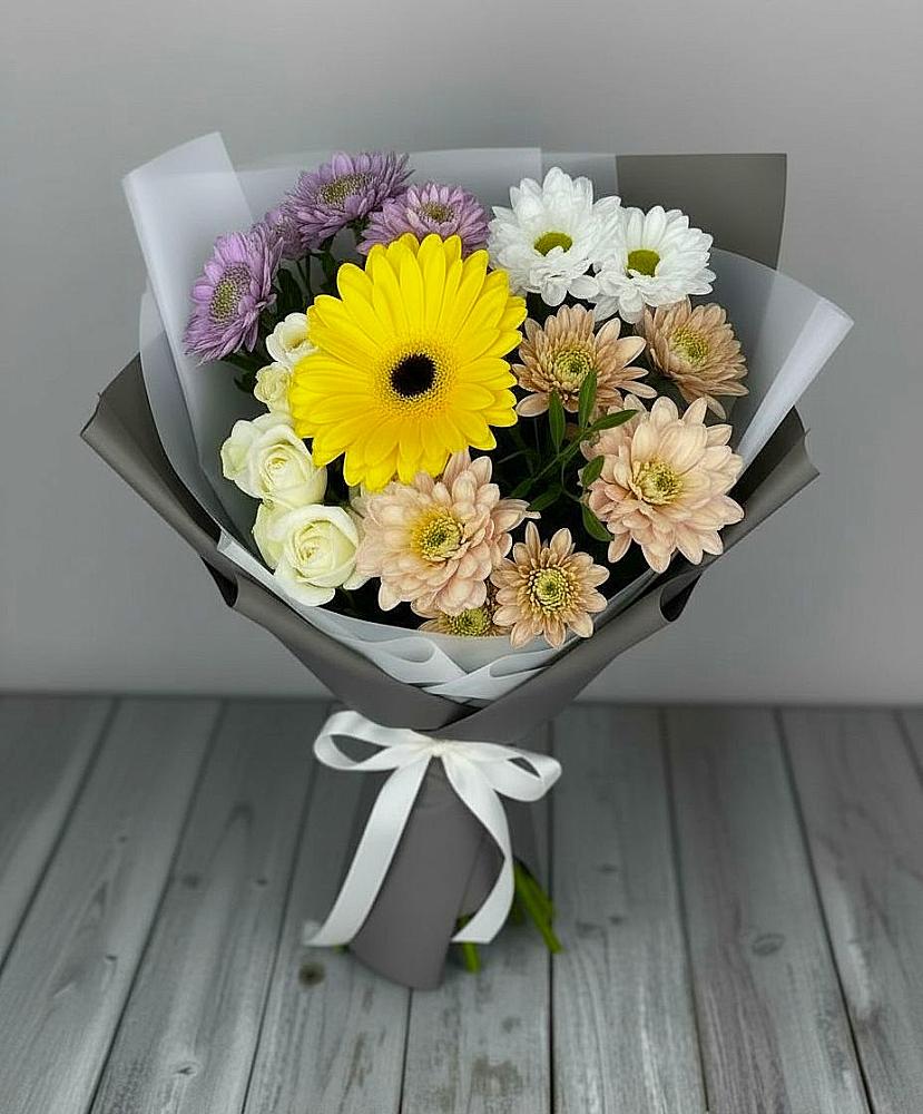 Букет цветов из: Розы, Герберы и Хризантемы в Черноерковской