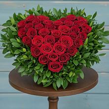 Цветочная композиция из Розы в виде сердца в Черноерковской