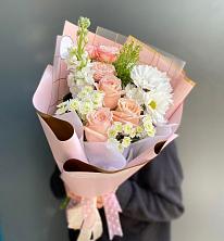 Букет цветов из:  Хризантемы и Розы в Черноерковской