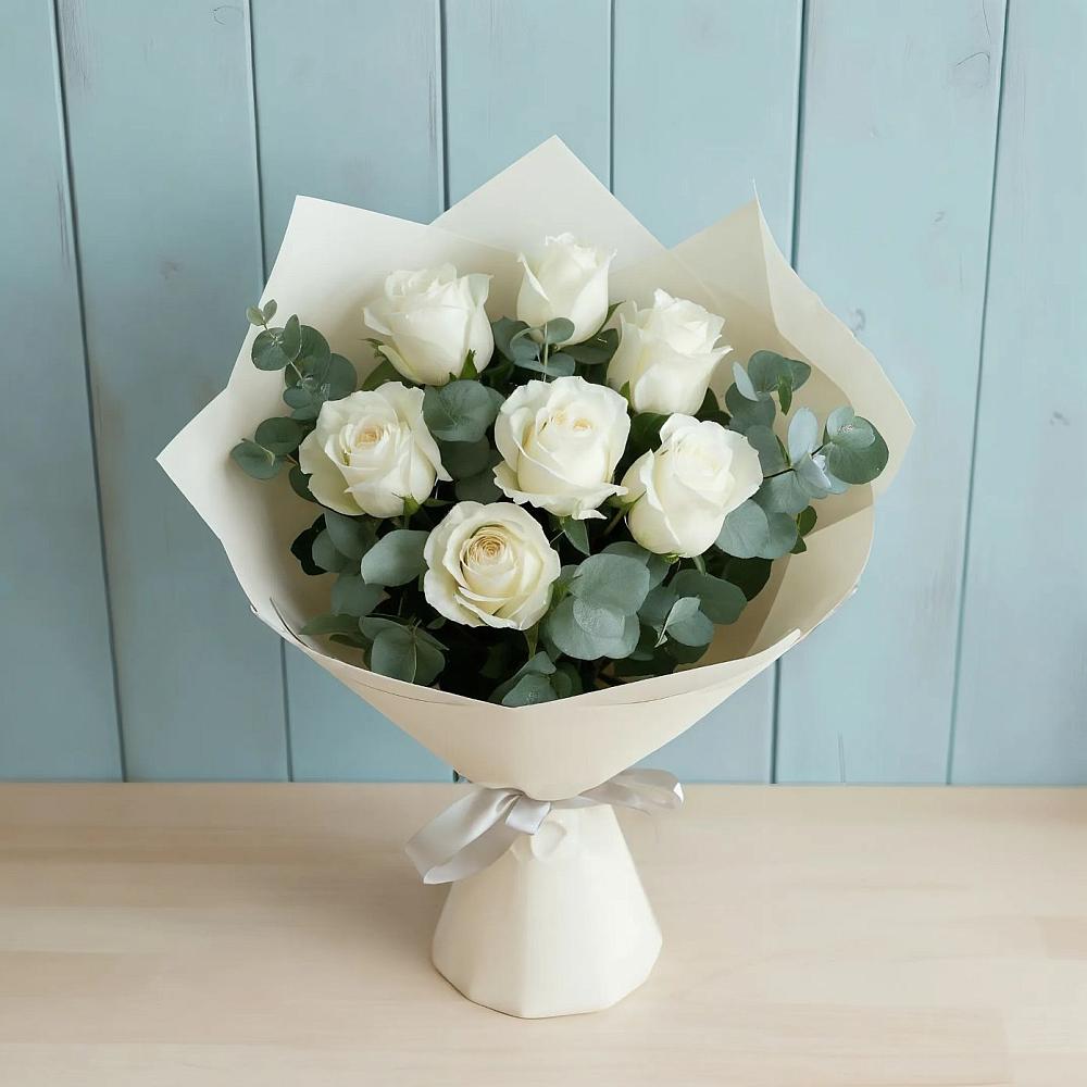Букет Белые розы в Эвкалипте в Черноерковской
