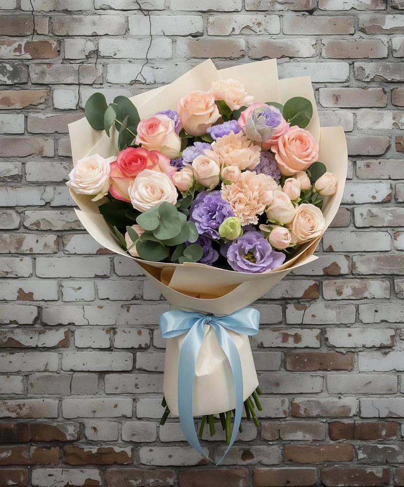 Букет цветов из: Розы, Лизиантусы и Гвоздики в Черноерковской