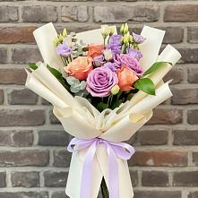 Букет цветов из:  Лизиантусы и Розы #REPLACE_PRED# Черноерковской