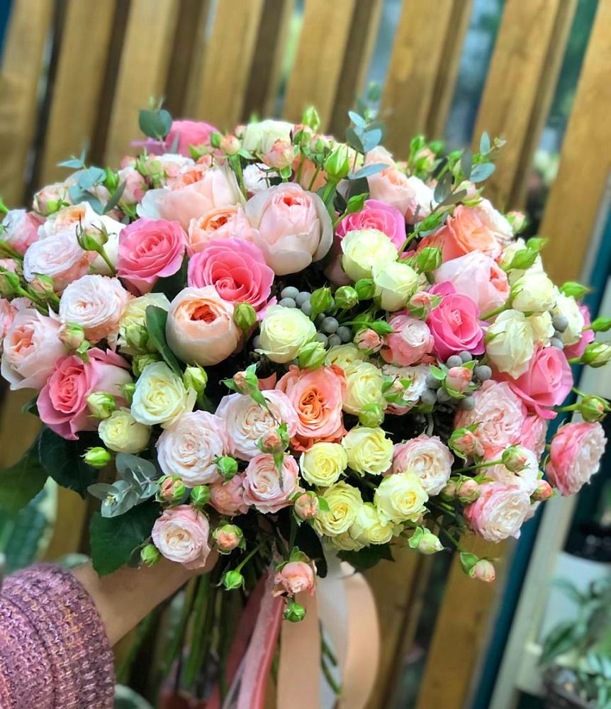 Букет цветов из: Розы в Черноерковской