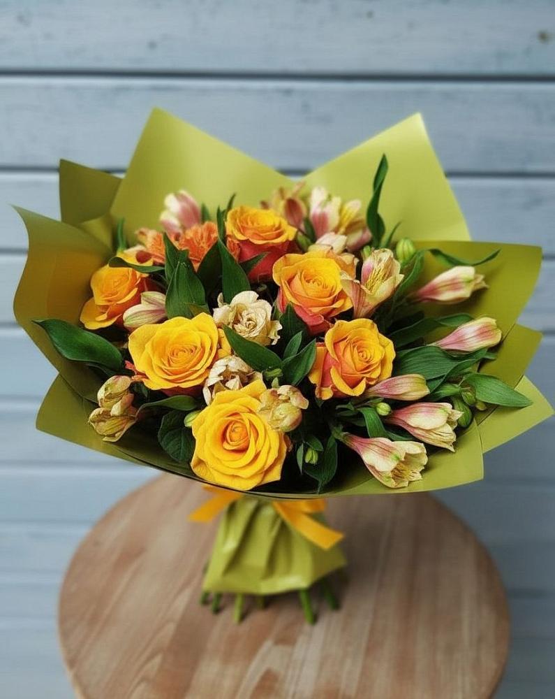Букет цветов из: Альстромерии и Розы в Черноерковской