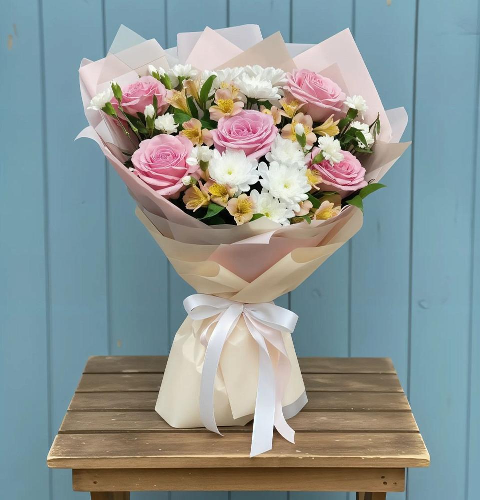 Букет цветов из: Гвоздики, Орхидеи и Розы в Черноерковской