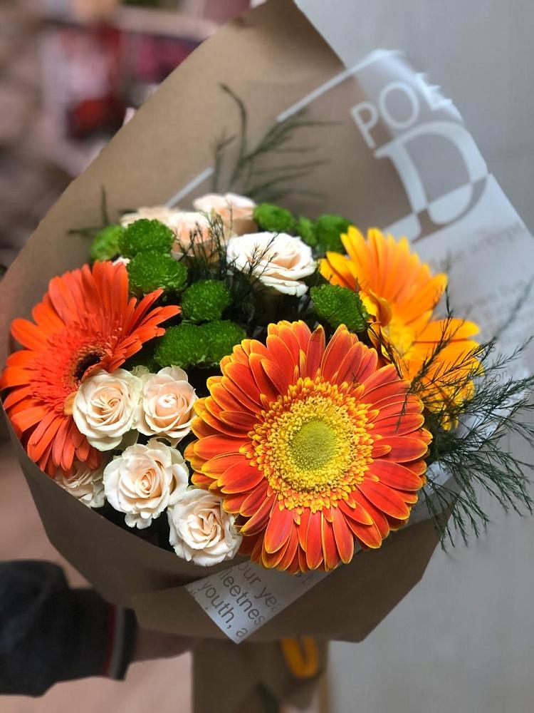 Букет цветов из: Герберы, Хризантемы и Розы в Черноерковской
