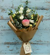 Букет цветов из:  Розы и Лизиантусы #REPLACE_PRED# Черноерковской