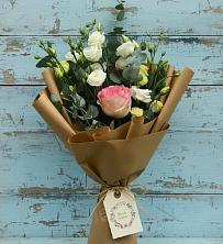 Букет цветов из:  Розы и Лизиантусы в Черноерковской