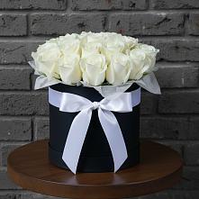 Цветочная композиция из Розы в шляпной коробке в Черноерковской